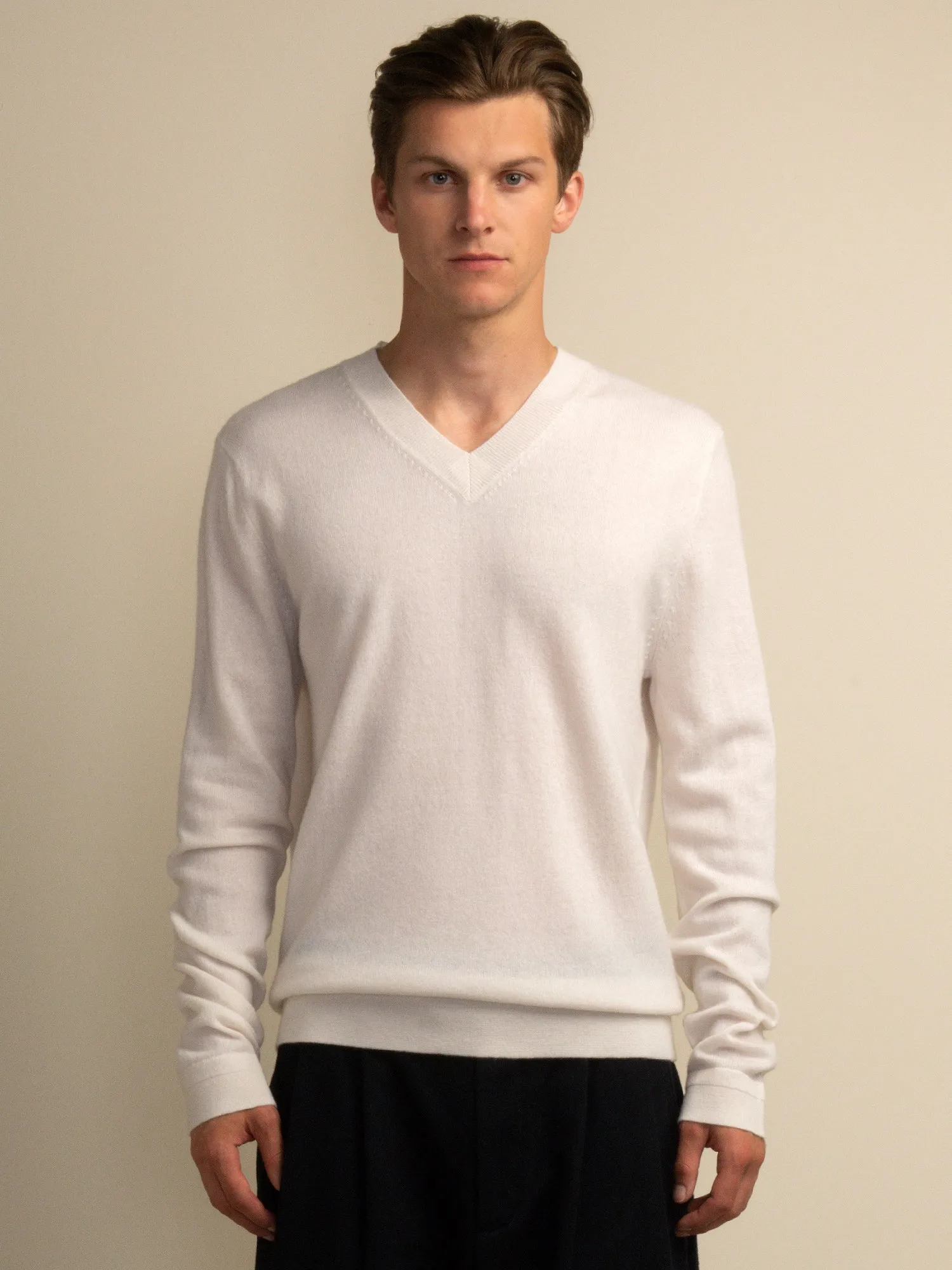 Men V Neck Sweater_Vintage White